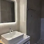 4seasonsgea , New Modern In Apartmán