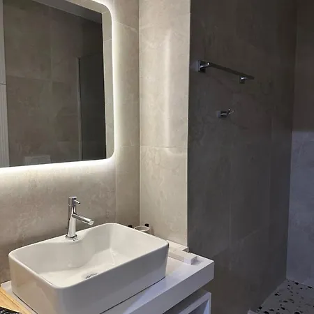 4seasonsgea , New Modern In Apartamento